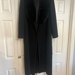 Mink collared 100% wool woman’s winter coat